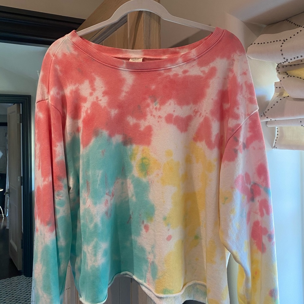 Arborsble cropepd tie dye sweatshirt